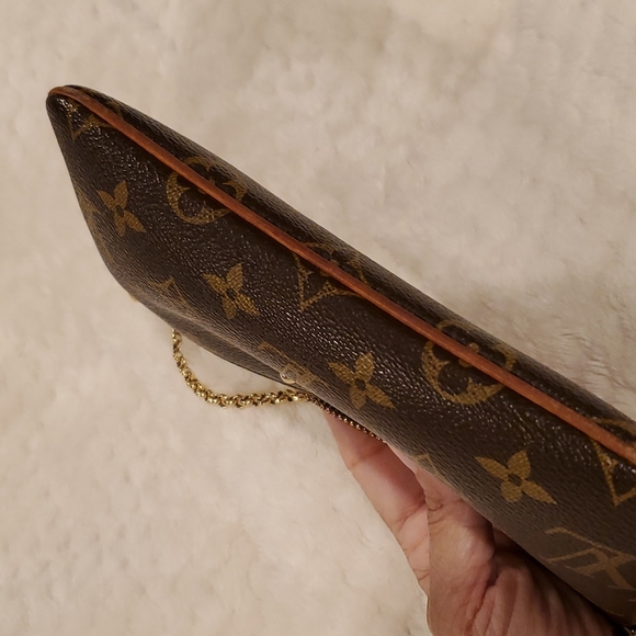 Louis vuitton mini purse - Picture 6 of 8